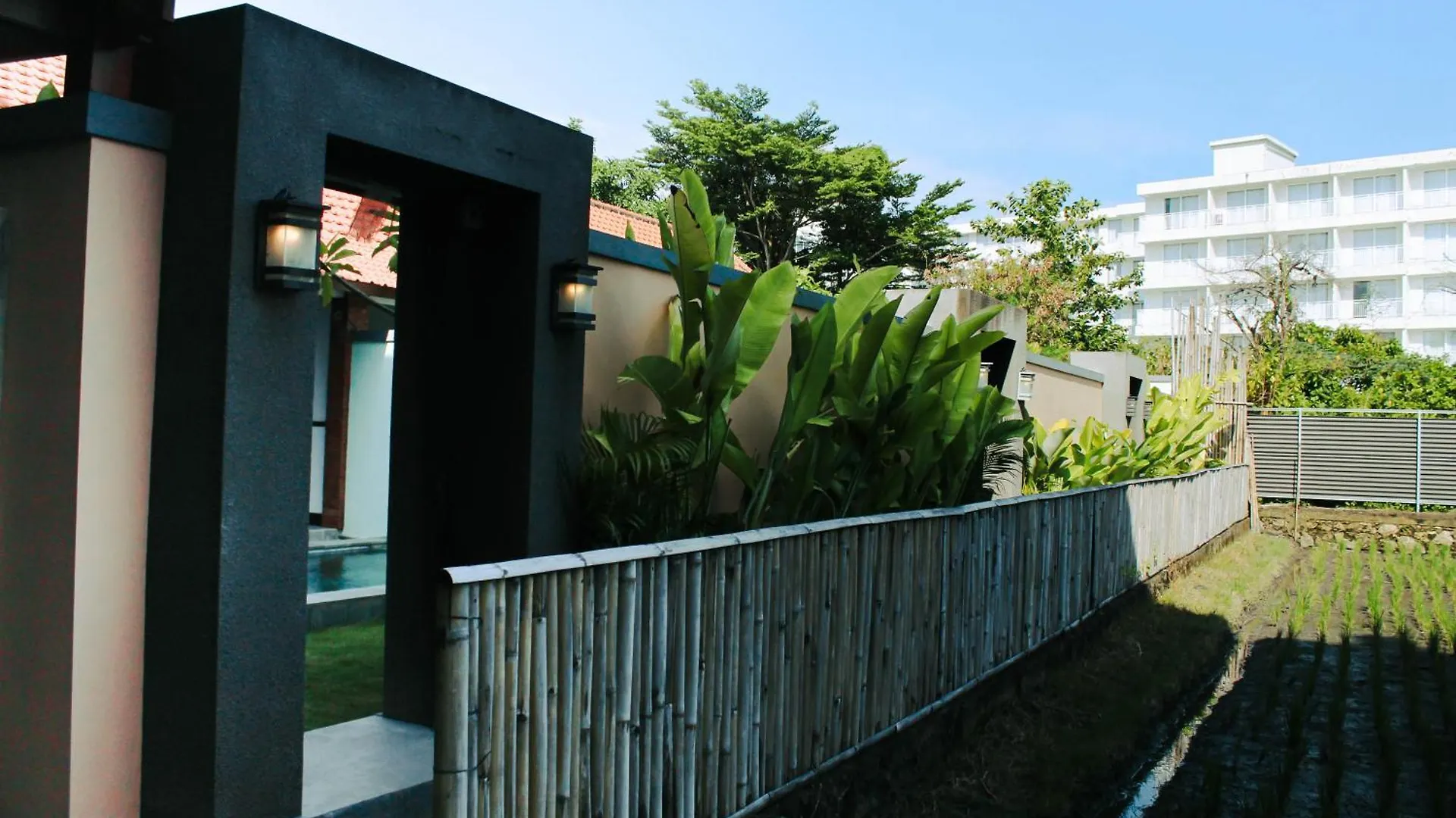Sejati Villas - Petitenget 塞米亚克